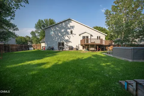 4729 Pintail Loop SE, Mandan, ND 58554 photo 44