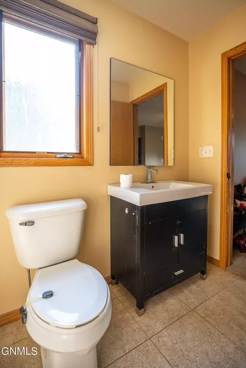 4729 Pintail Loop SE, Mandan, ND 58554 photo 22