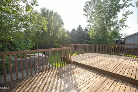 4729 Pintail Loop SE, Mandan, ND 58554 photo 47