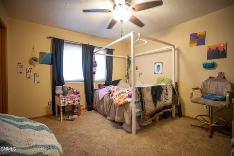 4729 Pintail Loop SE, Mandan, ND 58554 photo 24