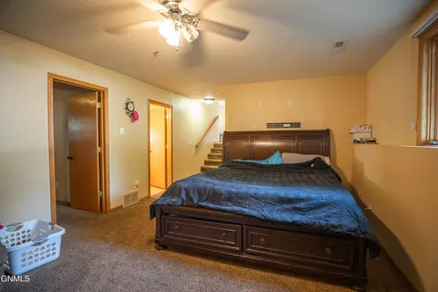 4729 Pintail Loop SE, Mandan, ND 58554 photo 37