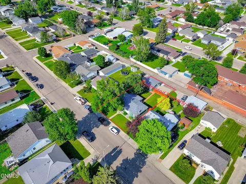 View/Area - 1502 Main St, Williston, ND 58801 photo 1 of 3