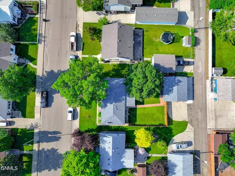 View/Area - 1502 Main St, Williston, ND 58801 photo 3 of 3
