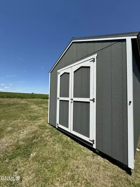 2414 35th Pl W, Williston, ND 58801 photo 22