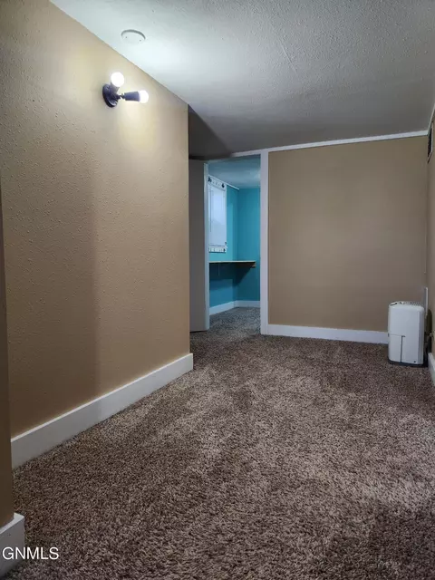 1515 Bowen Ave, Bismarck, ND 58504 photo 19