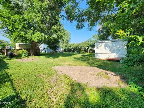1515 Bowen Ave, Bismarck, ND 58504 photo 35