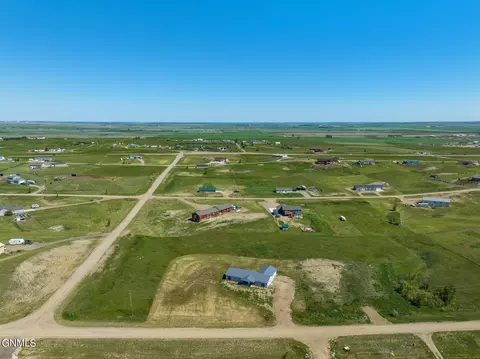14731 Lambert St, Williston, ND 58801 photo 34