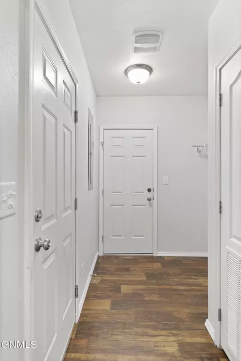 Entry Way - 616 40th St E, Williston, ND 58801 photo 1 of 1
