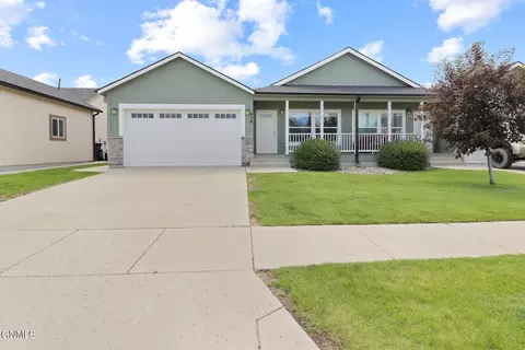 616 40th St E, Williston, ND 58801