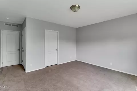 Bedroom - 616 40th St E, Williston, ND 58801 photo 4 of 4