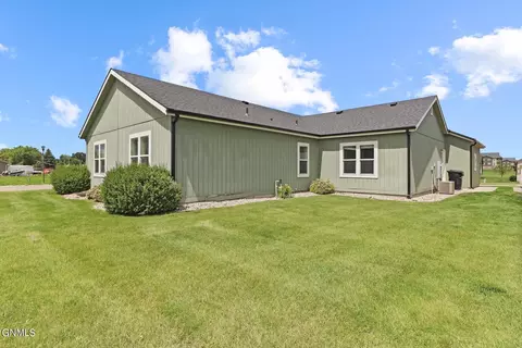 Exterior - 616 40th St E, Williston, ND 58801 photo 3 of 3