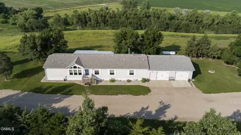 1195 Hwy 83, Washburn, ND 58577