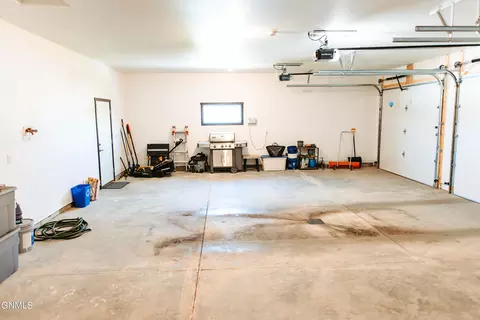 3403 Shamrock Loop, Dickinson, ND 58601 photo 55