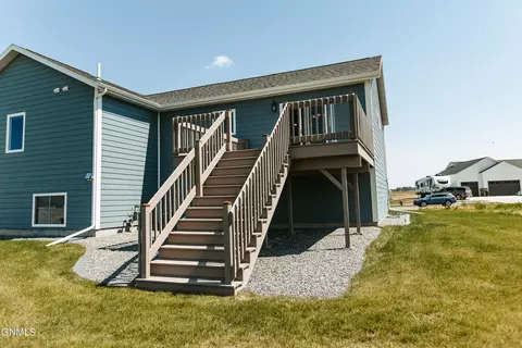 3403 Shamrock Loop, Dickinson, ND 58601 photo 58