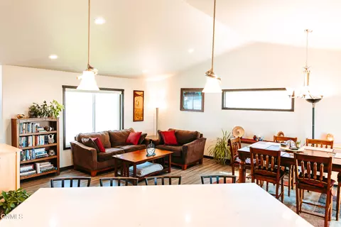 3403 Shamrock Loop, Dickinson, ND 58601 photo 9