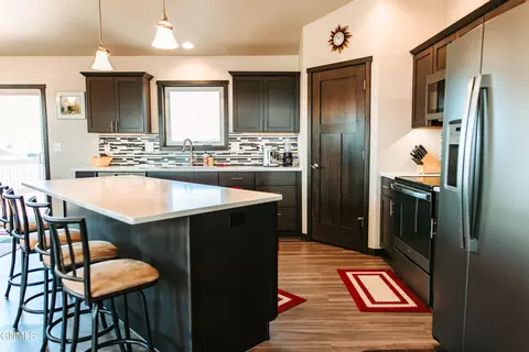 3403 Shamrock Loop, Dickinson, ND 58601 photo 17