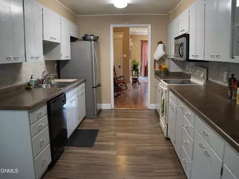 514 2nd Ave E, Williston, ND 58801 photo 25
