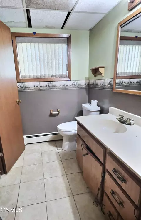 332 5th St NE, Garrison, ND 58540 photo 17