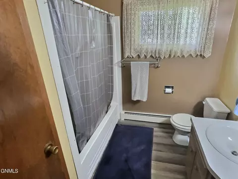 332 5th St NE, Garrison, ND 58540 photo 12