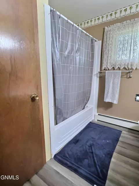 332 5th St NE, Garrison, ND 58540 photo 13