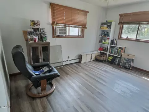 332 5th St NE, Garrison, ND 58540 photo 11