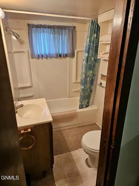 115 4th Ave SW, Ashley, ND 58413 photo 7