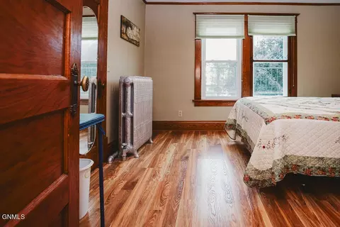 Bedroom - 411 5th Ave W, Edgeley, ND 58433 photo 1 of 7