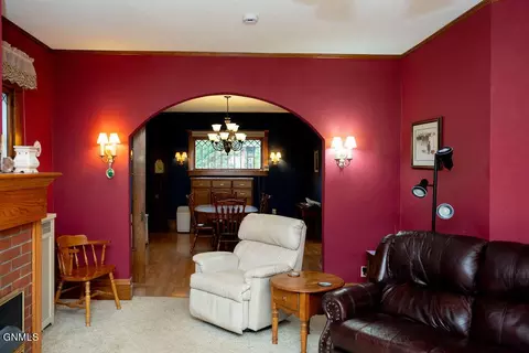 Dining - 411 5th Ave W, Edgeley, ND 58433 photo 3 of 3