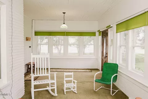 Exterior - 411 5th Ave W, Edgeley, ND 58433 photo 8 of 9