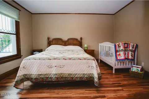 Bedroom - 411 5th Ave W, Edgeley, ND 58433 photo 2 of 7