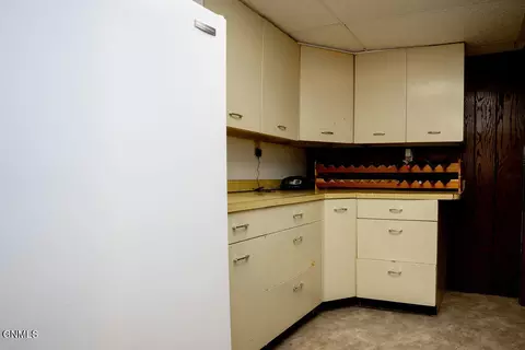 Kitchen - 411 5th Ave W, Edgeley, ND 58433 photo 7 of 7