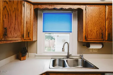 Kitchen - 411 5th Ave W, Edgeley, ND 58433 photo 5 of 7