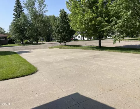 485 3rd St N, Carrington, ND 58421 photo 36