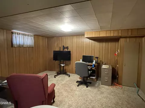 485 3rd St N, Carrington, ND 58421 photo 32