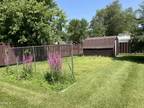 485 3rd St N, Carrington, ND 58421 photo 40
