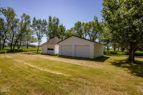 4445 28th St NE, Heimdal, ND 58341 photo 23