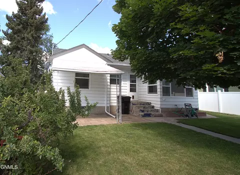 1006 8th Ave W, Williston, ND 58801 photo 32