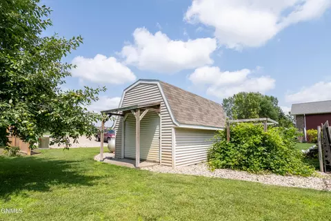 321 3rd St NE, Lamoure, ND 58458 photo 39
