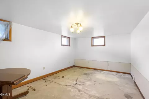 Other - Undisclosed, Williston, ND 58801 photo 6 of 7