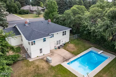1020 N Washington St, Bismarck, ND 58501