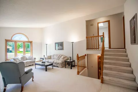 Living - 3147 Devon Dr, Bismarck, ND 58504 photo 1 of 8