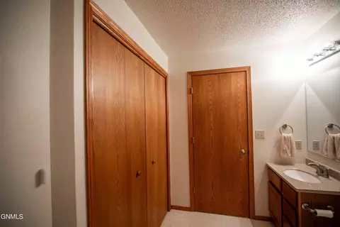 Other - 3147 Devon Dr, Bismarck, ND 58504 photo 8 of 31