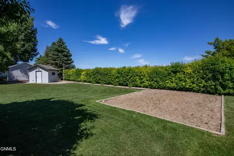 Exterior - 3147 Devon Dr, Bismarck, ND 58504 photo 12 of 19