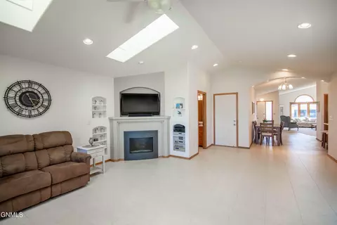 Other - 3147 Devon Dr, Bismarck, ND 58504 photo 4 of 31