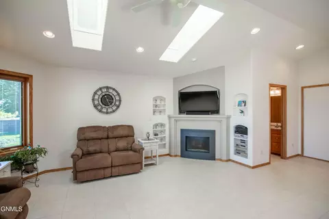 Other - 3147 Devon Dr, Bismarck, ND 58504 photo 5 of 31