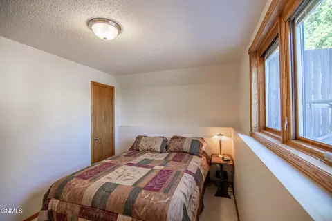 Bedroom - 3147 Devon Dr, Bismarck, ND 58504 photo 8 of 8
