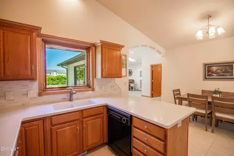 Kitchen - 3147 Devon Dr, Bismarck, ND 58504 photo 2 of 4