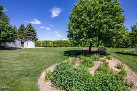 Exterior - 3147 Devon Dr, Bismarck, ND 58504 photo 7 of 19