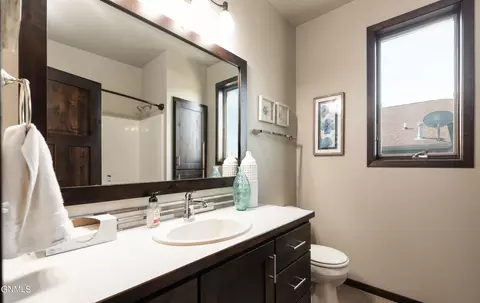 4622 Grey Hawk Ln, Bismarck, ND 58503 photo 14