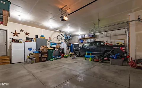4622 Grey Hawk Ln, Bismarck, ND 58503 photo 31
